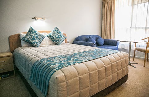 Gosford Palm Motor Inn  - Tourism Bookings 0