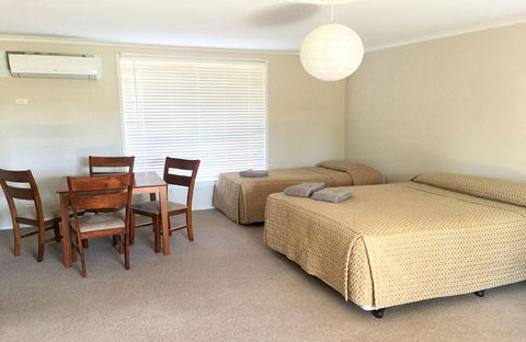 Gosford Palm Motor Inn  - Tourism Bookings 4