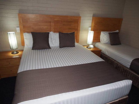 Dongara Hotel Motel - Events Australia 2