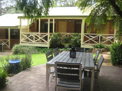 Edge Of The Forest Motel And Cottage - Events Australia 6