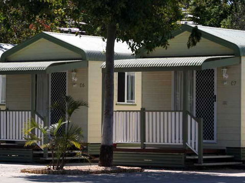Emerald Cabin & Caravan Village - Tourism Bookings 0