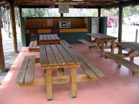Emerald Cabin & Caravan Village - Tourism Bookings 4