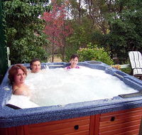 Falls Retreat Bed  Breakfast - Events Australia