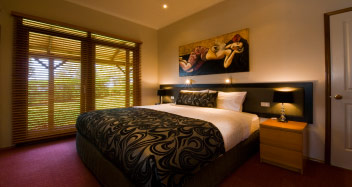 Forrester Court Cliff Top Cottages - Events Australia 4