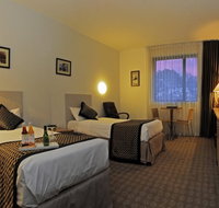 Golden Pebble Hotel - Events Australia