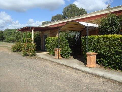 Hilldrop Motor Inn - Tourism Bookings 2