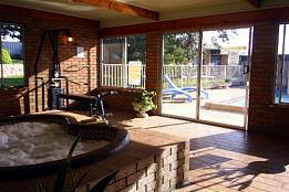 Hi-Way Eight Motor Inn - Events Australia 3