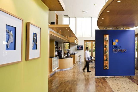 Holiday Inn Cairns Harbourside - Tourism Bookings 3