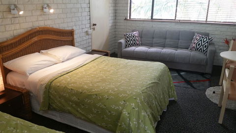 Holland Park Motel - Tourism Bookings 0