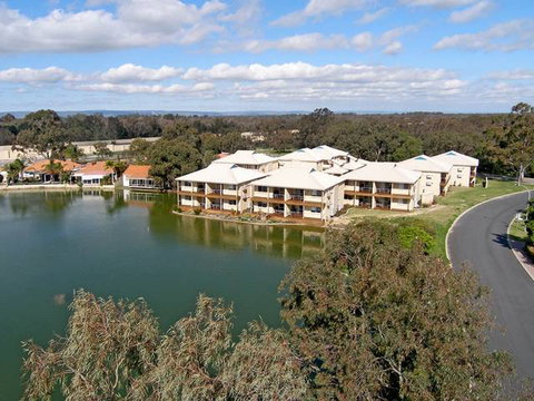 Lakeside Holiday Apartments - Events Australia 1