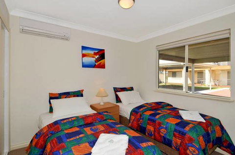 Lakeside Holiday Apartments - Events Australia 3