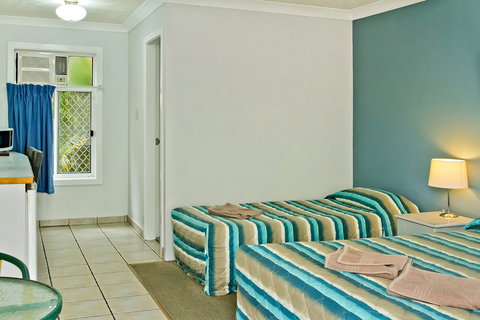 Limassol Motel - Events Australia 7