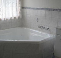 Macburn Self Contained Cottages Dog Friendly - Events Australia