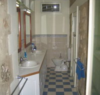 MacDonnell House Naracoorte Cottages - Events Australia