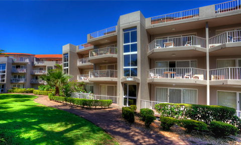 Markham Court - Accommodation Europe 1