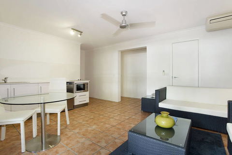 Paradise On The Beach Resort - Events Australia 3
