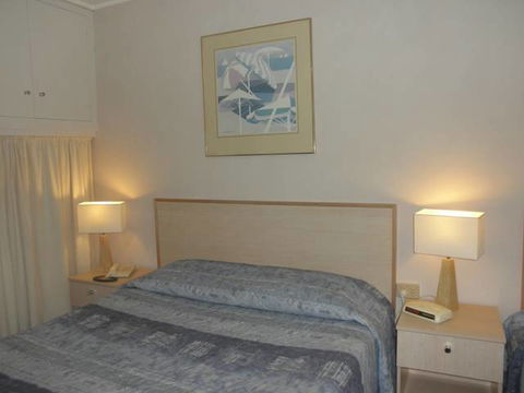 Pine Lodge Motel - Events Australia 0