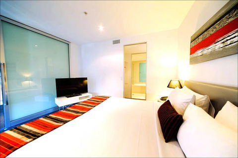 Q1 Resort & Spa - Tourism Bookings 8
