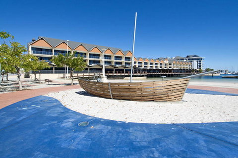 Quality Suites CREST Mandurah - Events Australia 8