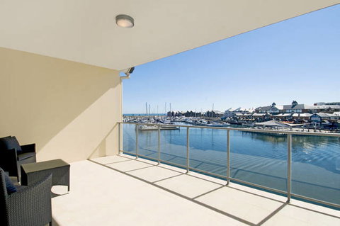 Quality Suites CREST Mandurah - Events Australia 9