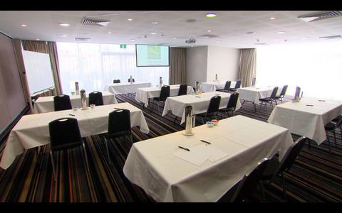 Quality Suites Pioneer Sands - Events Australia 0