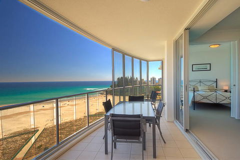 Reflections Coolangatta Beach - Events Australia 0