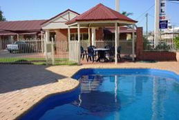 Roma Mid Town Motor Inn - Events Australia 0