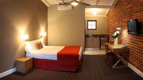 Rose & Crown Lodge - Events Australia 1
