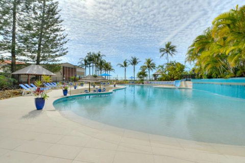 Royal Palm Resort - Tourism Bookings 2