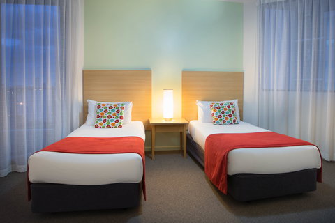 Sandy Point Beach Resort - Events Australia 1