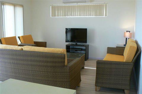 Seaspray Beach Holiday Park - Events Australia 6