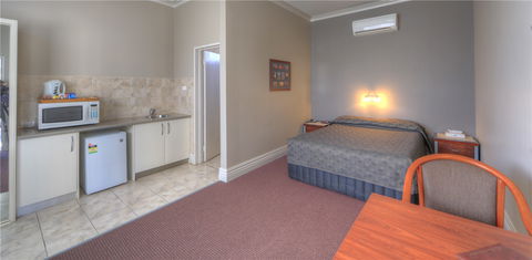Silver Haven Motor Inn - Events Australia 8
