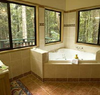 Springbrook Lyrebird Retreat - Events Australia