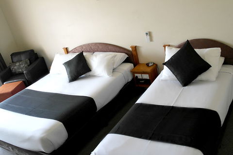 Roma Explorers Inn - Events Australia 5