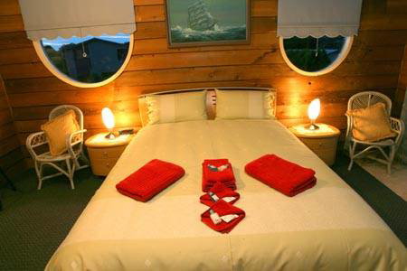 The Black Dolphin - Events Australia 5