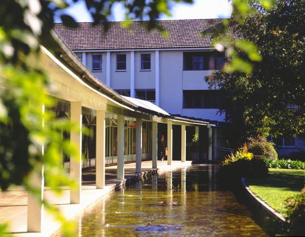 Hotels Ommalley ACT Tourism Bookings