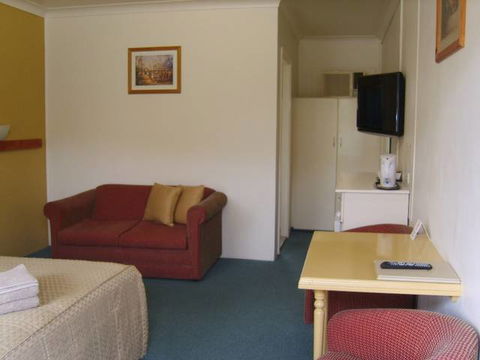 Valley View Motel - Events Australia 1