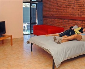 Haven Backpacker Resort - Events Australia 5