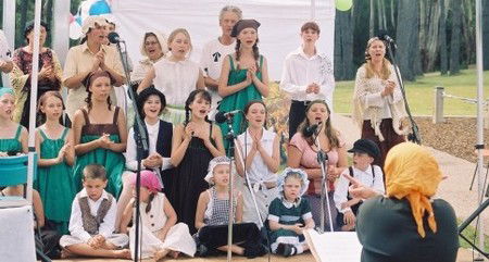 Nu Show - Accommodation Europe 1