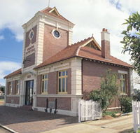 Merredin Town Hall - Accommodation Europe