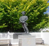 Alexander Cameron Statue - Events Australia