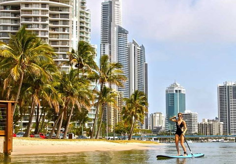 Brad Holmes Surf Coaching - Events Australia 3