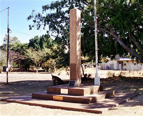 Mount Isa Memorial Cenotaph - Events Australia 0