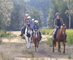 Horse Riding At Oaks Ranch And Country Club - Events Australia 0