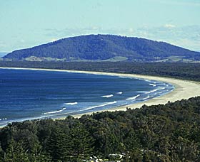 Sir Charles Kingsford Smith Memorial And Lookout - Events Australia 0