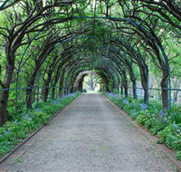 Foxglove Spire Gardens - Accommodation Europe