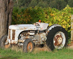 Ten Minutes By Tractor - Events Australia 0
