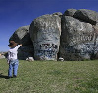 Thunderbolts Rock - Events Australia