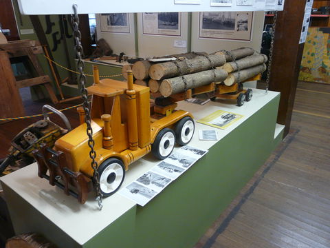 Yarraman Heritage Centre - Tourism Bookings 9