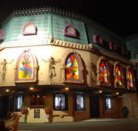 Draculas Cabaret Restaurant - Events Australia